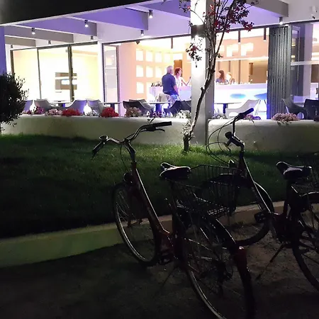 Szálloda Cosmopolitan 4*