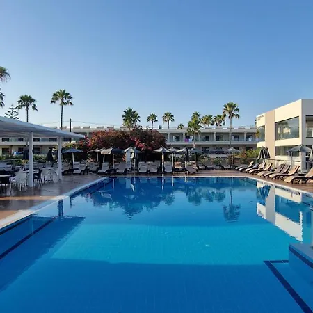 Otel Cosmopolitan 4*