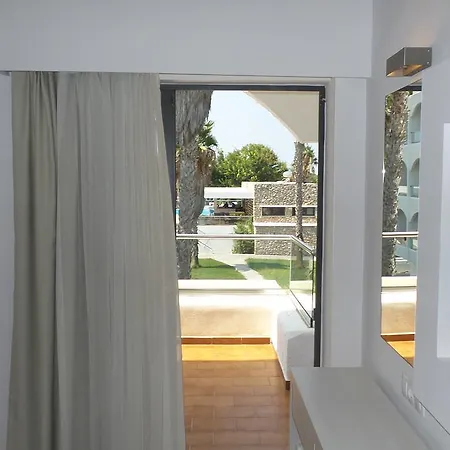 Otel Cosmopolitan İstanköy