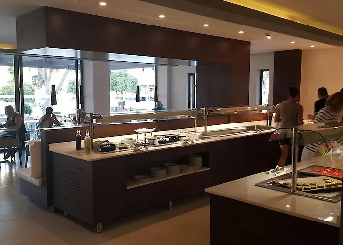 Cosmopolitan Отель