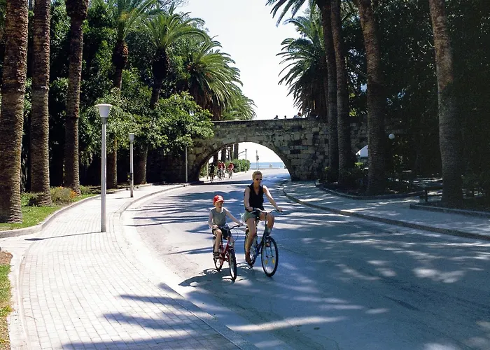 Отель Cosmopolitan Кос