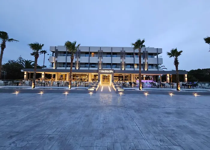 Cosmopolitan 4* Кос