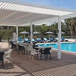 Cosmopolitan 4* بلدة كوس