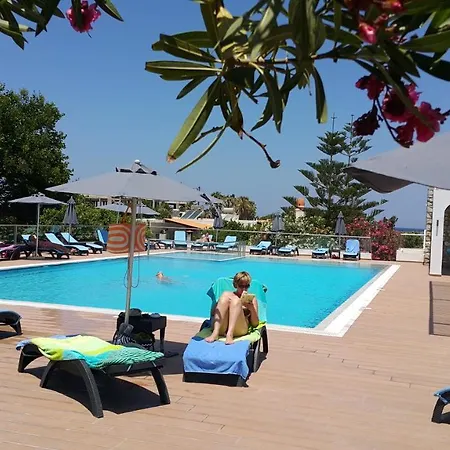فندق Cosmopolitan 4*