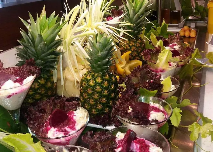 Cosmopolitan Otel 4*