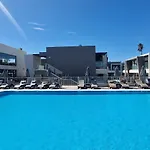 Ξενοδοχείο Cosmopolitan