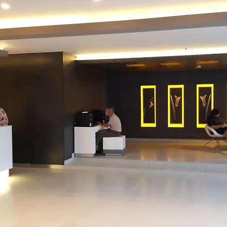 Cosmopolitan 4* 코스 타운