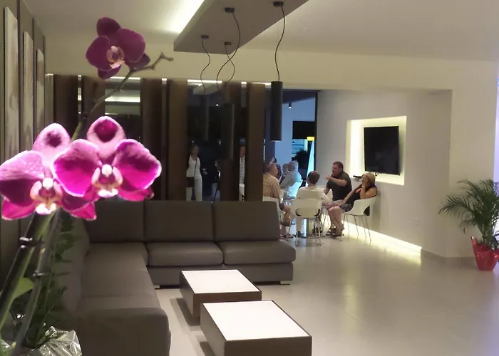 Cosmopolitan İstanköy