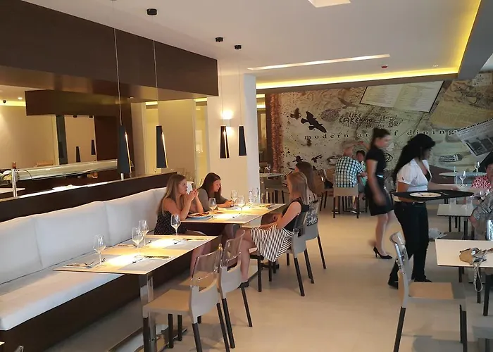 Cosmopolitan 4* Miasto Kos